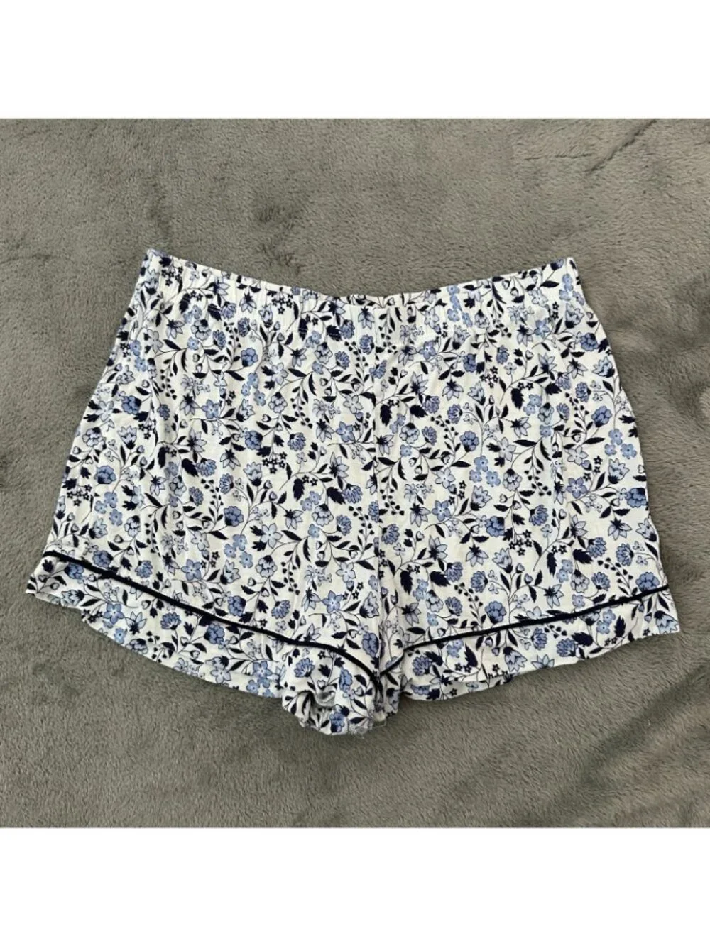 Draper James Pajamas Set Blue White Shorts Shirt Top Stretch Jersey MEDIUM